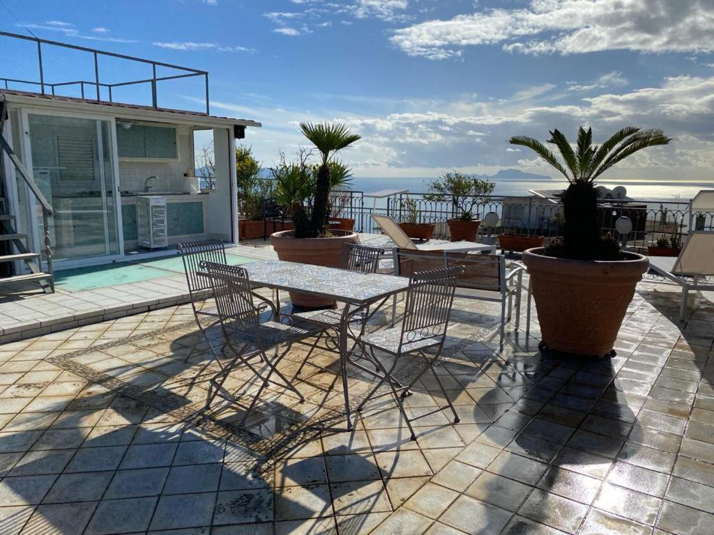 Terrazza Morghen Panoramic Rooftop Neapel Exteriör bild